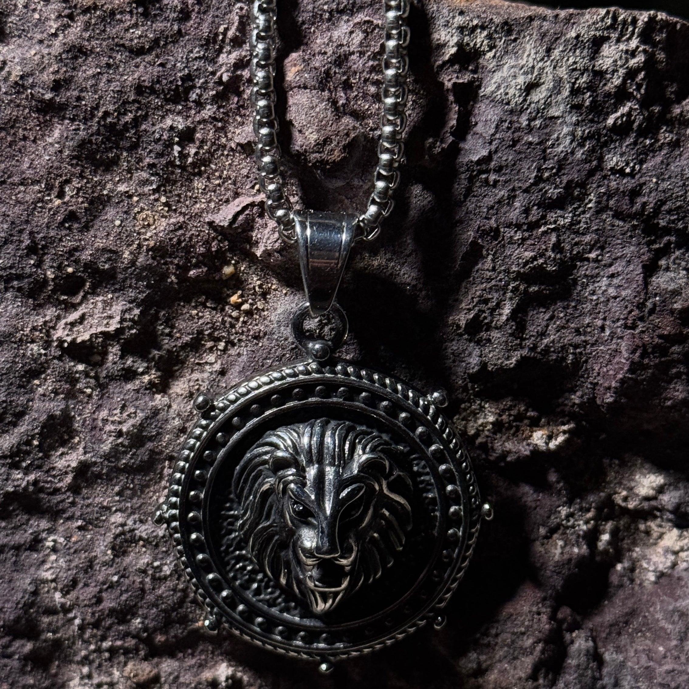 LION PENDANT - MACHISMO