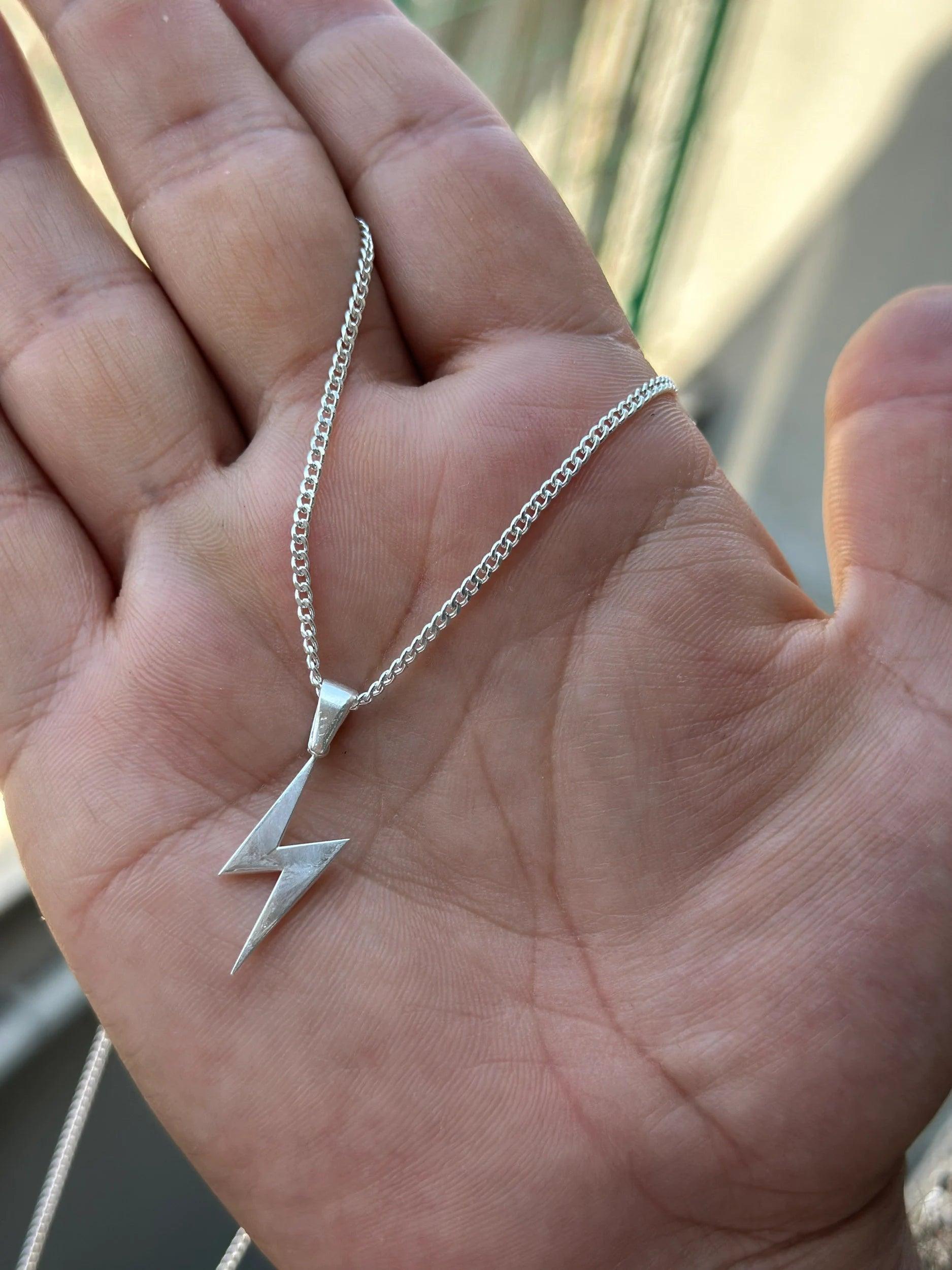 LIGHTNING BOLT PENDANT - MACHISMO
